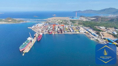 Một góc nam Vân Phong. Ảnh: ĐÌNH LÂM