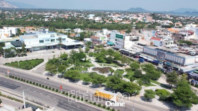 Một góc thị trấn Vạn Giã.