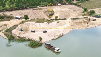 Chính quyền Khánh Hòa hỗ trợ tối đa cho doanh nghiệp hoàn thành thủ tục khai thác cho dự án khoáng sản.