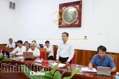 Đồng chí Trần Hòa Nam phát biểu kết luận cuộc họp.