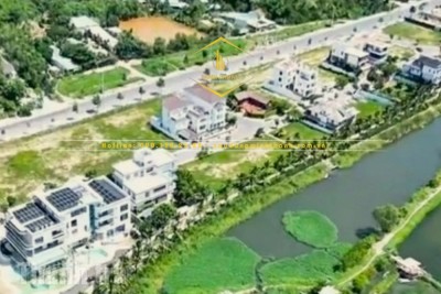 Một góc dự án với các hạng mục dở dang của dự án Ven sông Cái tại phường Nam Nha Trang, Khánh Hoà. Ảnh: Minh Nghĩa